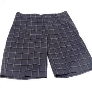 NIKE Men's Golf shorts black/grey/white pattern. 34
